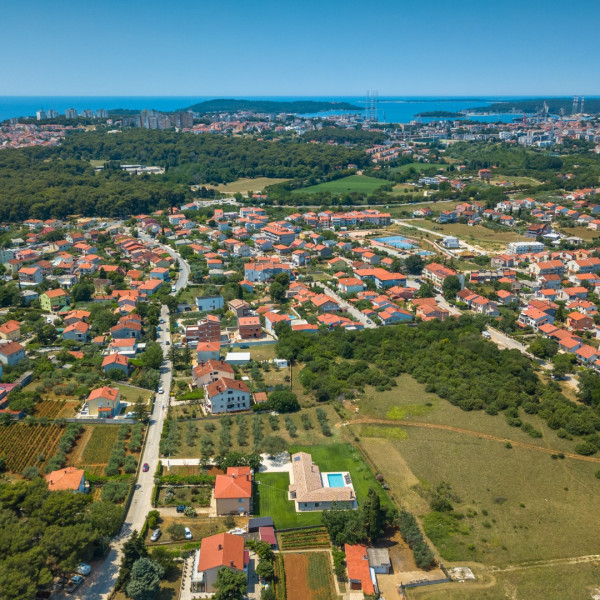 Villa Marialba, Villa Marialba with pool near the center of Pula, Istria, Croatia Pula