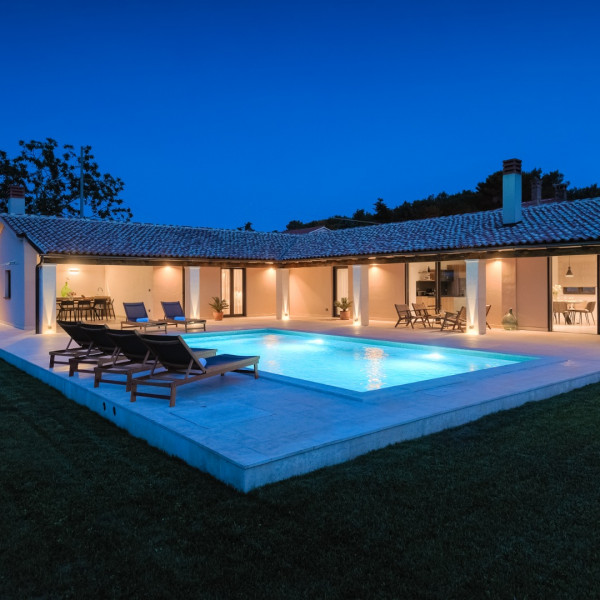 Villa Marialba, Villa Marialba with pool near the center of Pula, Istria, Croatia Pula